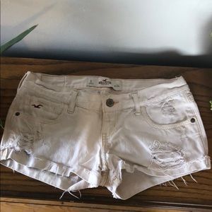 White denim hollister shorts